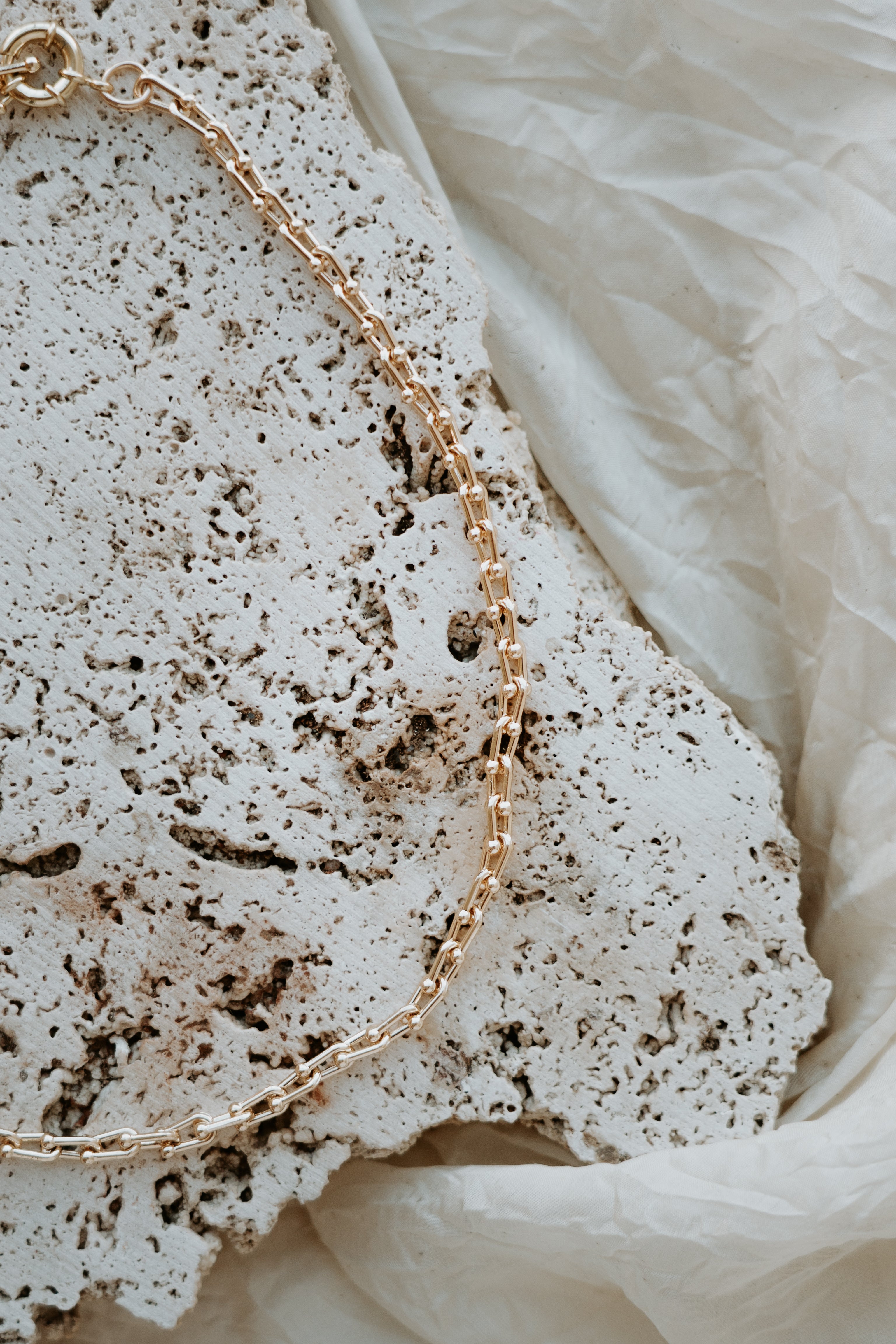 Unite Chain Necklace